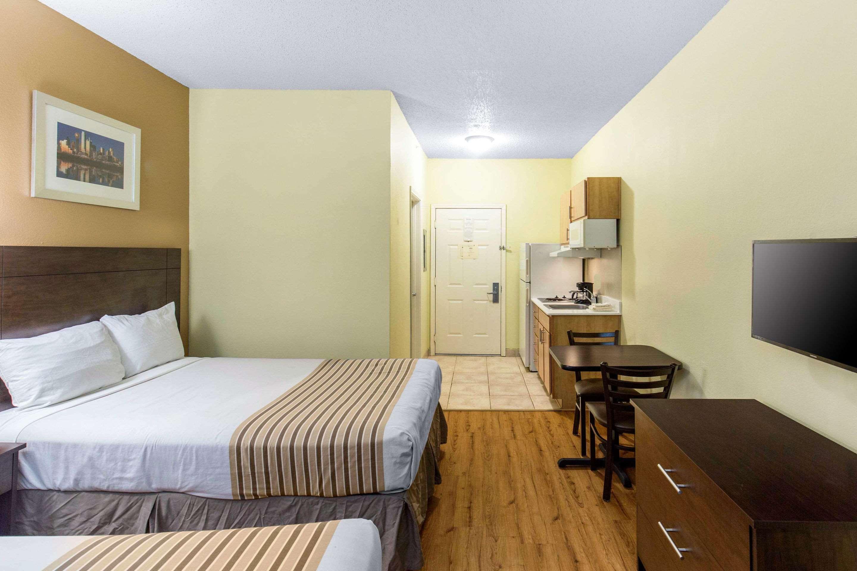 Suburban Studios Lewisville Dış mekan fotoğraf