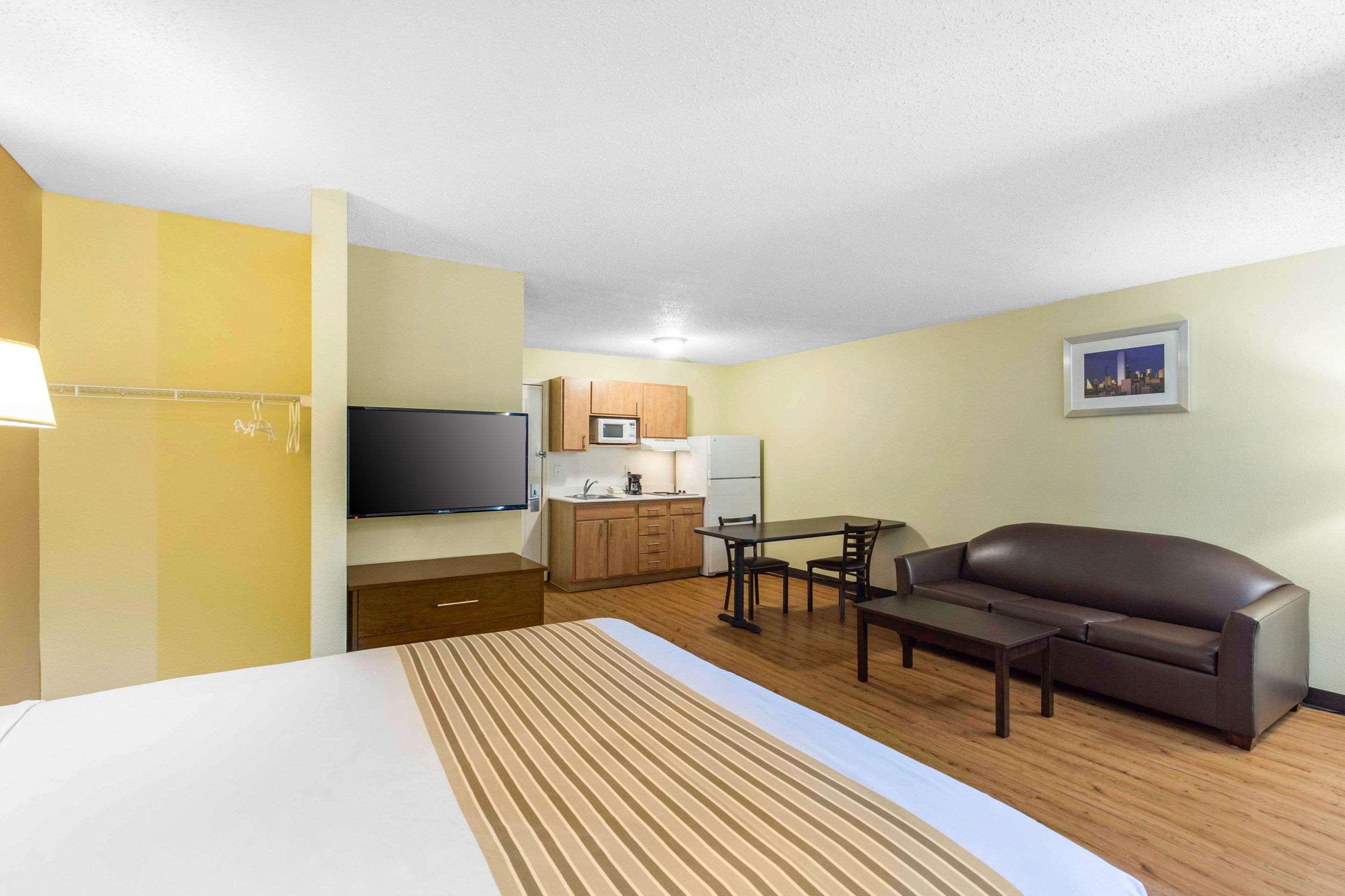 Suburban Studios Lewisville Dış mekan fotoğraf